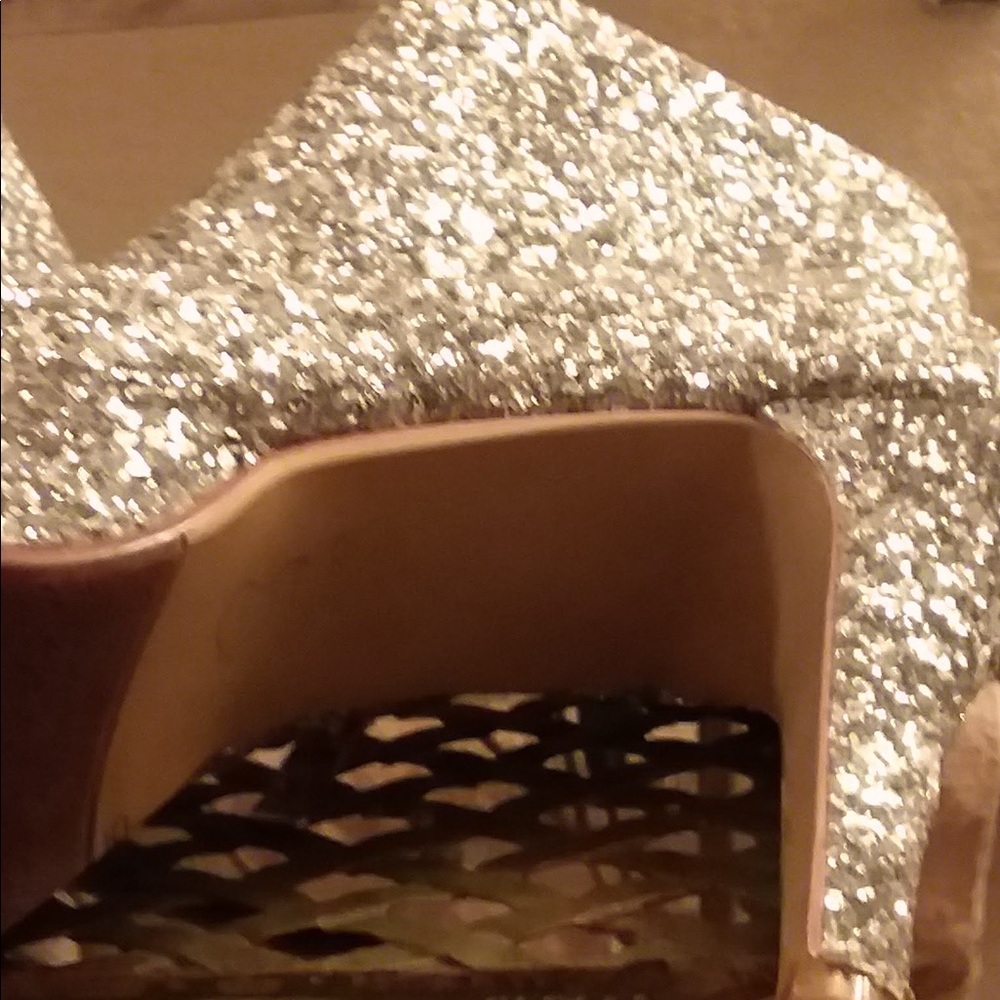 *sold out here:New Stunning silver peep toe, - Picture 3 of 5